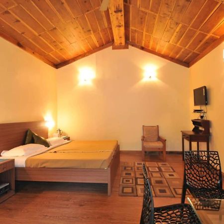 เดอะ เลค รีสอร์ต Hotel Naukuchiatal ภายนอก รูปภาพ