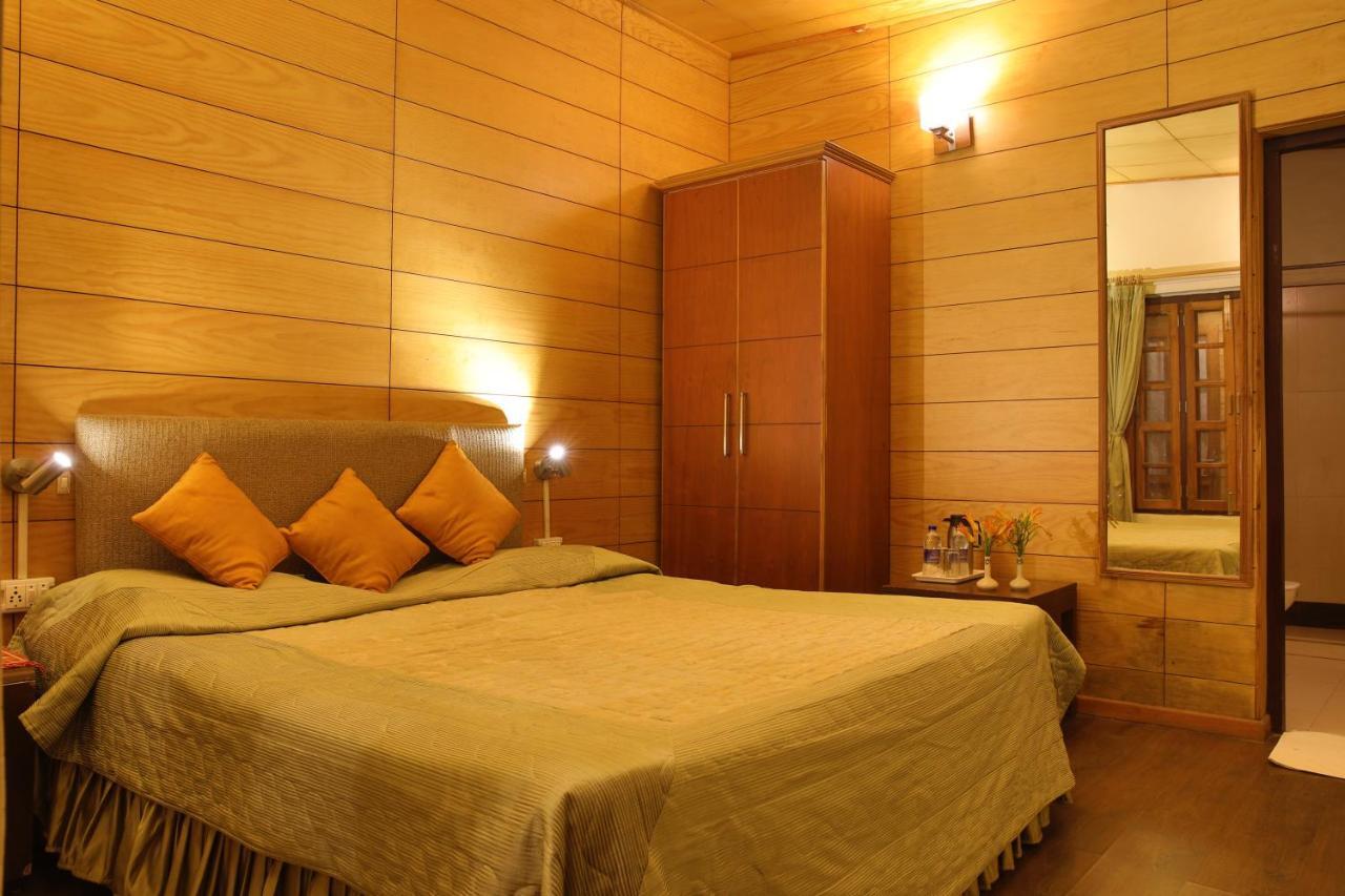เดอะ เลค รีสอร์ต Hotel Naukuchiatal ภายนอก รูปภาพ